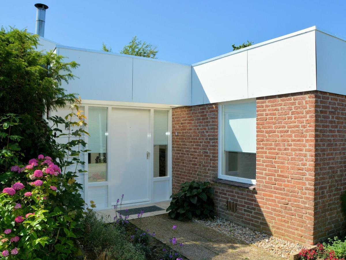Fresh And Colorful Holiday Home Near The Beach Sea Dunes And Lake Noordwijkerhout Exterior foto
